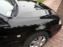 Polerowanie czarnego samochodu pastą polerską Farecla G3. Odnowienie lakieru instrukcja DIY