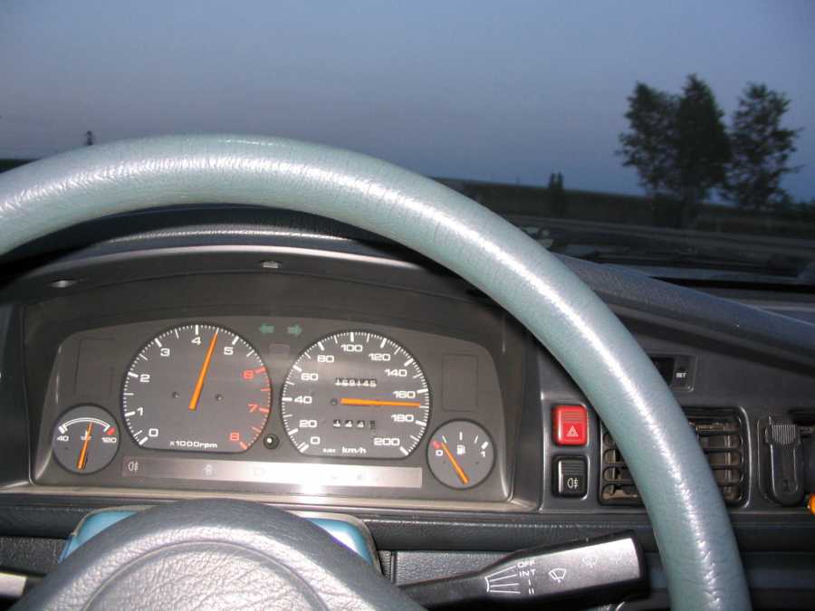 Zdjęcie zegarów. To jeszcze nie kres możliwości Mazda 626 GD. Prędkość 170 km/h